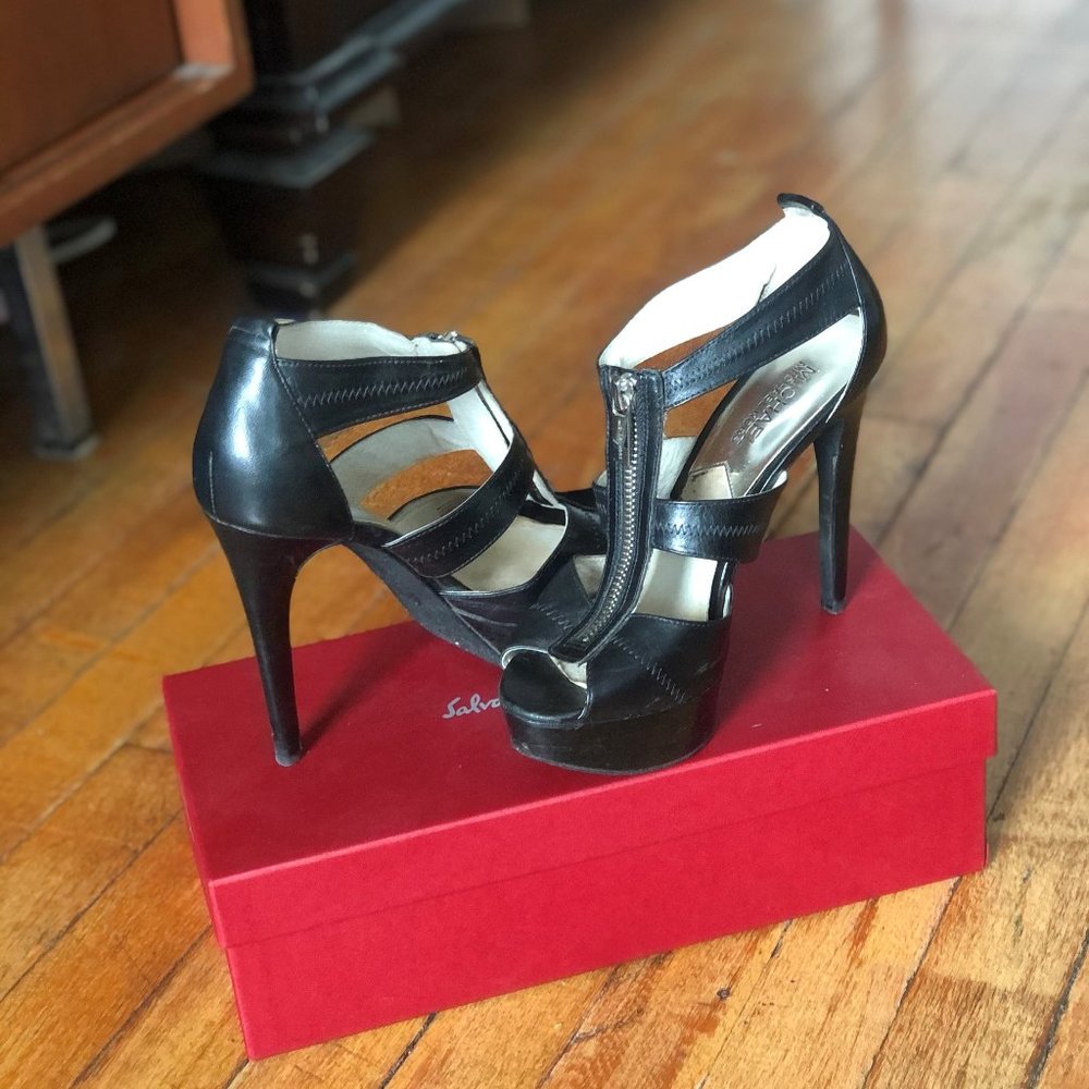 Michael Kors Berkley T-Strap Sandal - Size 6.5